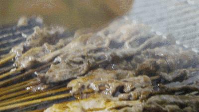 烧烤季，来雄大烤吧造起来！这世界没有人，能够拒绝烧烤的诱惑