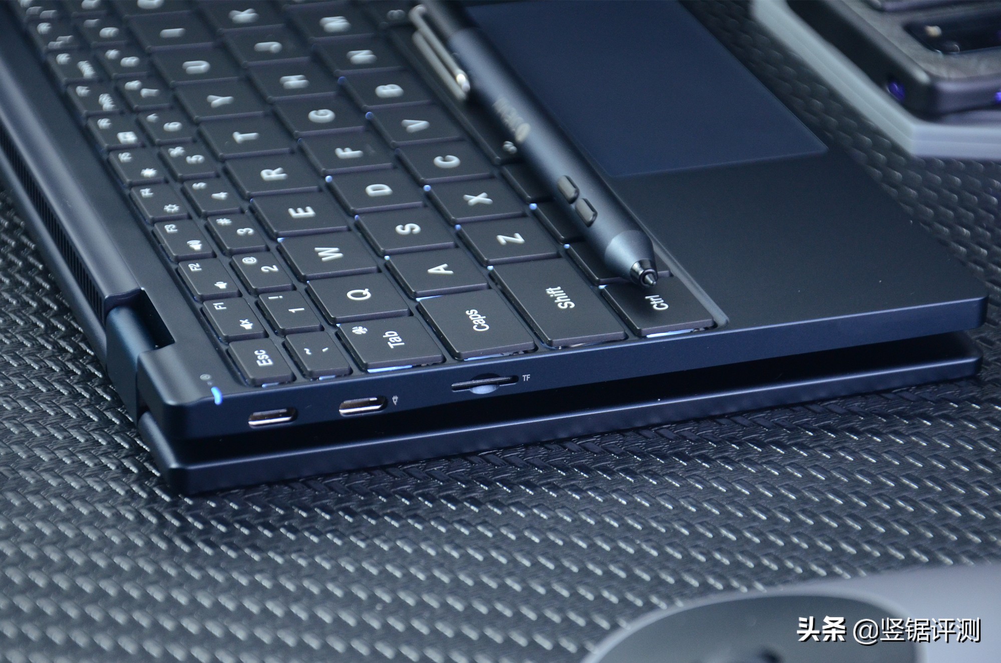 笔记本电脑壹号本4代价格,壹号本10.1英寸笔记本测评