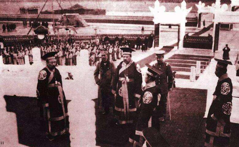 张勋复辟辫子怎么留的,张勋的辫子军复辟了多长时间