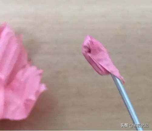 母亲节手工康乃馨简单又漂亮,母亲节适合给妈妈做的康乃馨手工