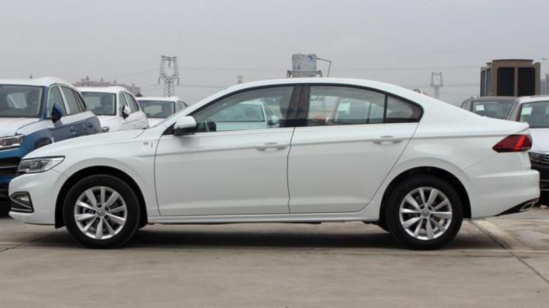 05年的宝来1.8手动现在油耗要多少,03年宝来1.8t自动挡实际油耗多少