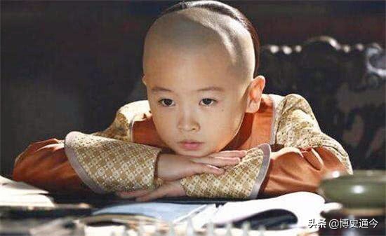 乾隆问长寿老人年龄,乾隆登基后他的兄弟们改名字