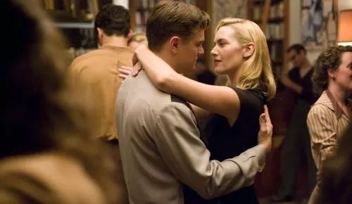 夫妻之间吵架了应该怎么劝,和媳妇吵架了要离婚怎么才能挽回