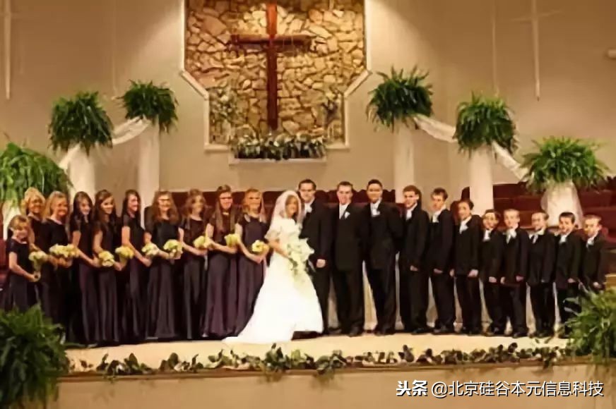 美国夫妇生了60多个孩子,美国夫妇一胎生下17个孩子