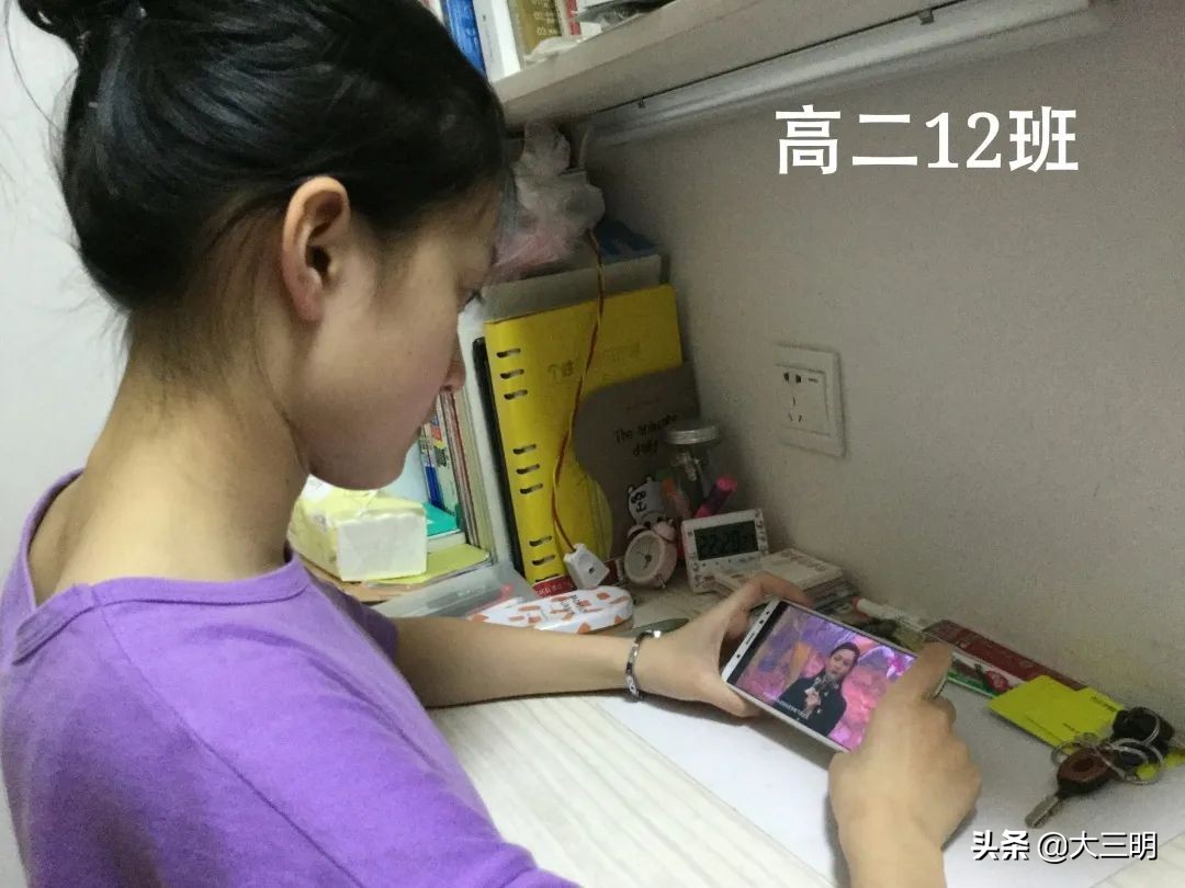 聆听红色故事传承红色精神演讲,走进红色基地传承红色精神演讲