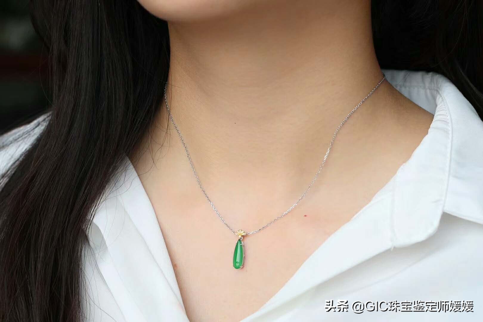 显瘦锁骨链推荐,夏天穿戴什么样的锁骨链有质感