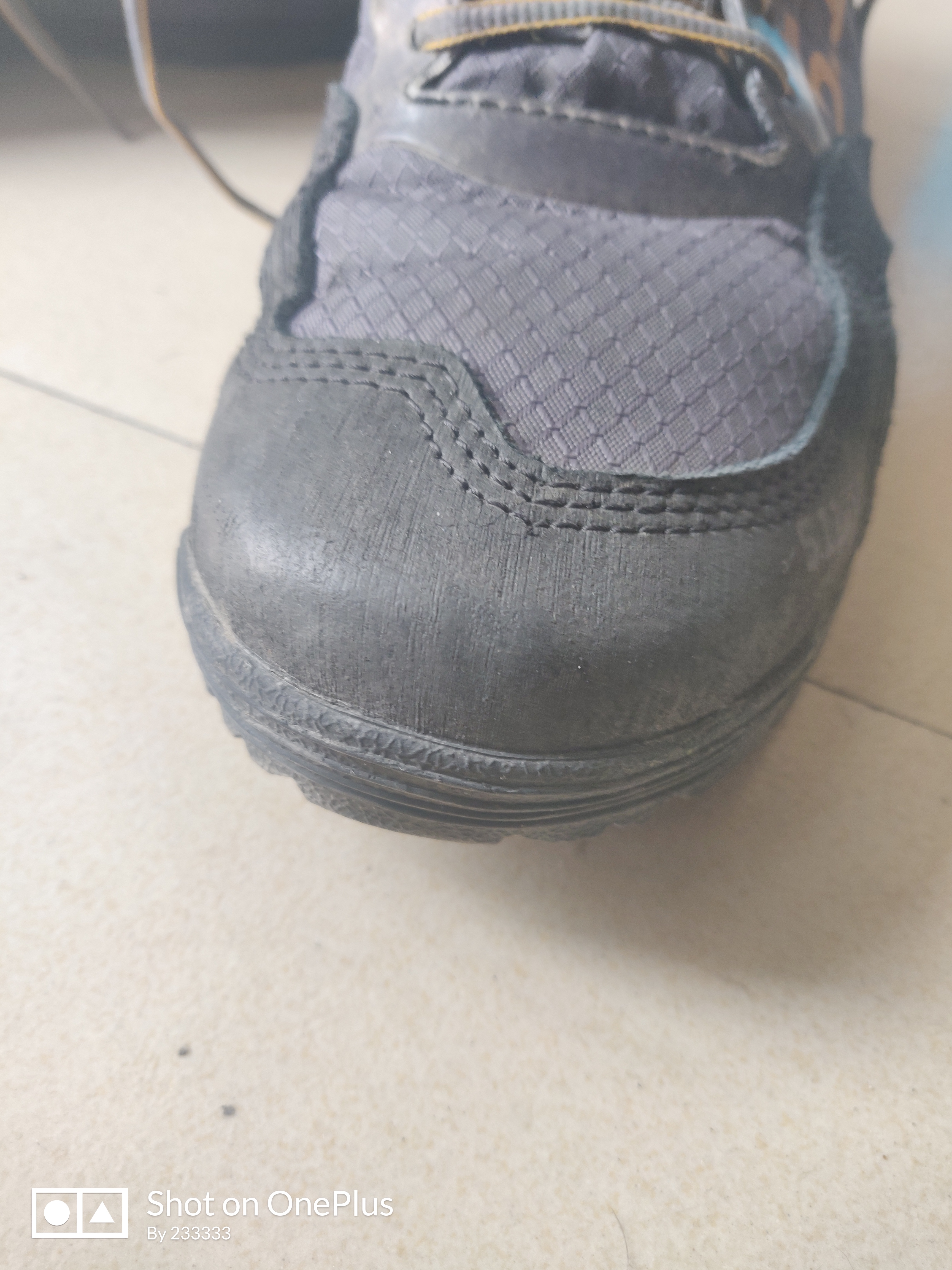 黑色战术登山靴推荐,lowa登山战术靴