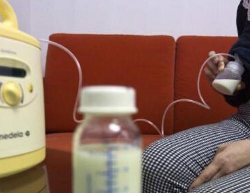 冷冻的母乳过多怎么处理不浪费,母乳分泌过多老是呛咳嗽怎么回事