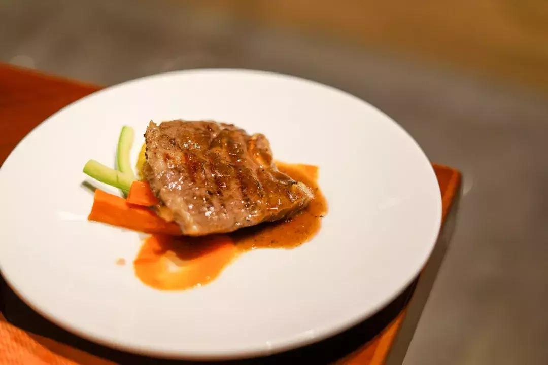 武汉世茂希尔顿酒店价格,思远说出的话