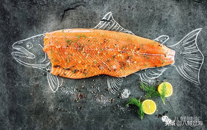 有人拿什么鱼冒充三文鱼,怎么分清楚真假三文鱼