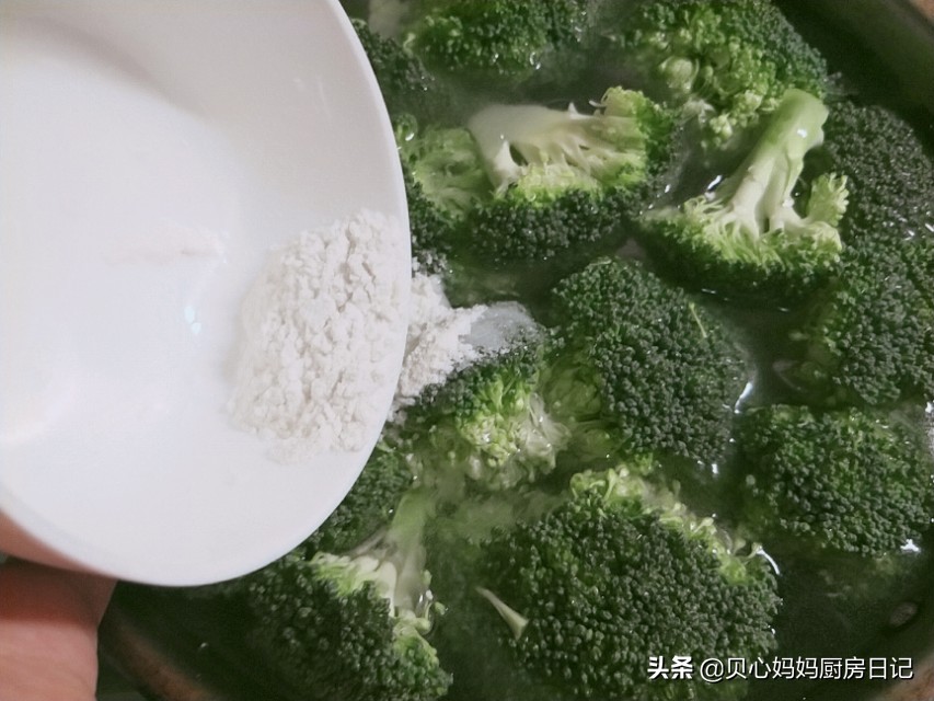 西兰花怎么清洗能洗掉虫子,如何正确清洗西兰花