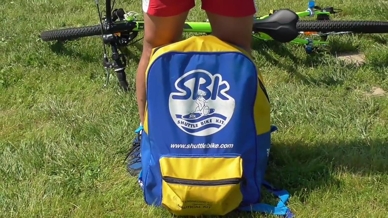 可以轻功水上漂的自行车,让自行车在水上骑行用的东西