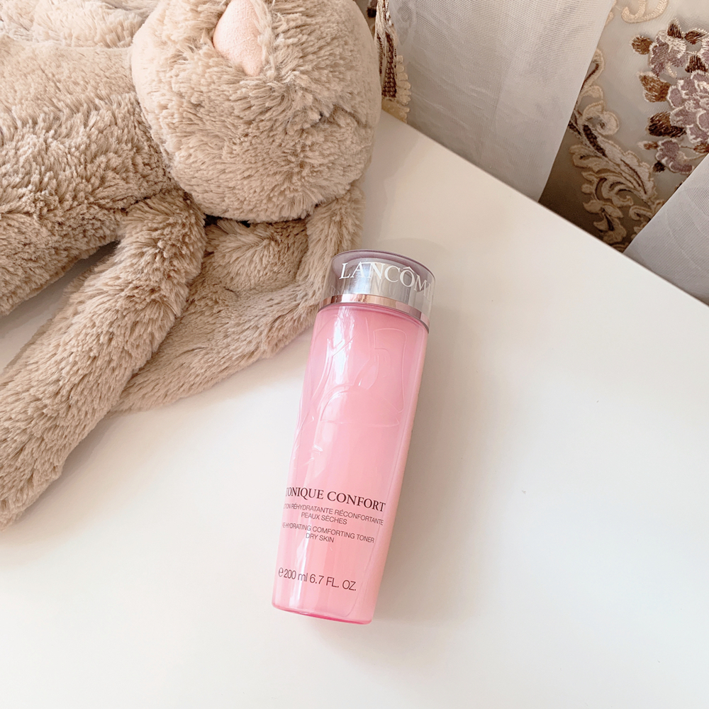 兰蔻粉水紧实抗皱化妆水,秋冬补水滋润肌肤