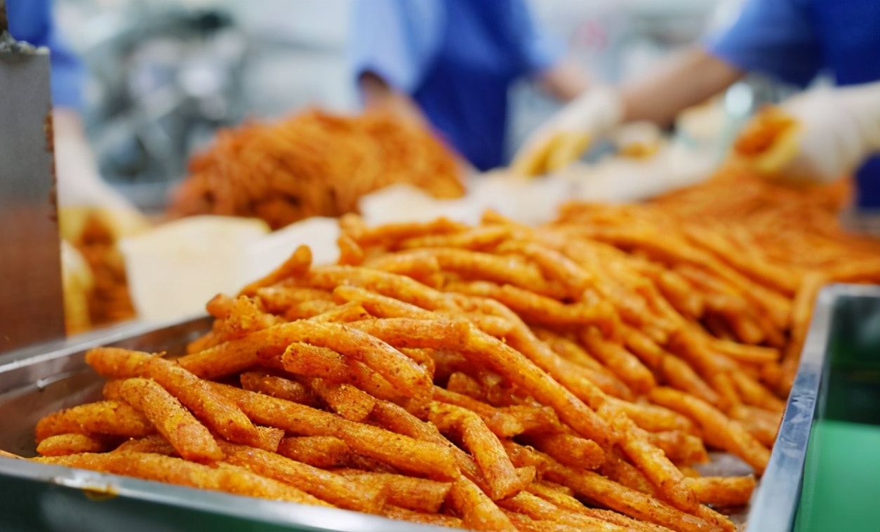 “中国制造”又火了，日本民众排队抢购，当地人：赞不绝口