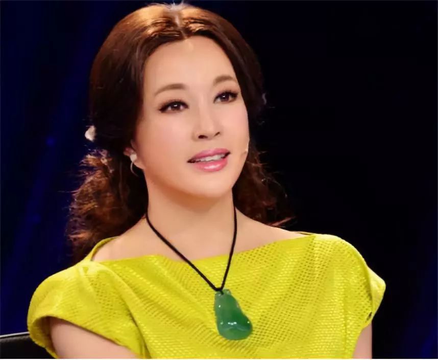 64岁刘晓庆回应整容：燃系的人生不怕重头再来