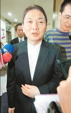 李宗瑞玷污近60位女性被判39年竟是基因遗传？其父李岳苍现原形