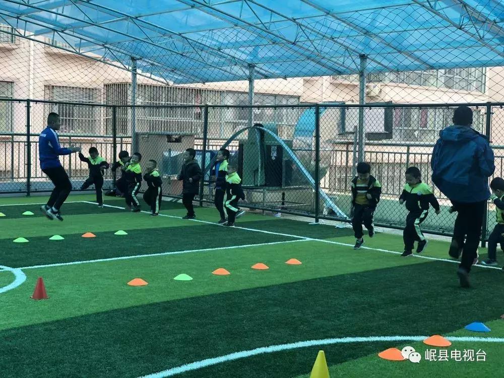 鐖辨槸闀夸箙闄即,鐖辨槸闀夸箙闄即鐩镐簰鐞嗚В