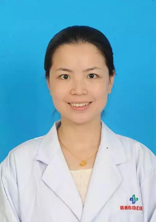 百岁老人脸上起小疙瘩,额头有肿块十多年会是癌吗