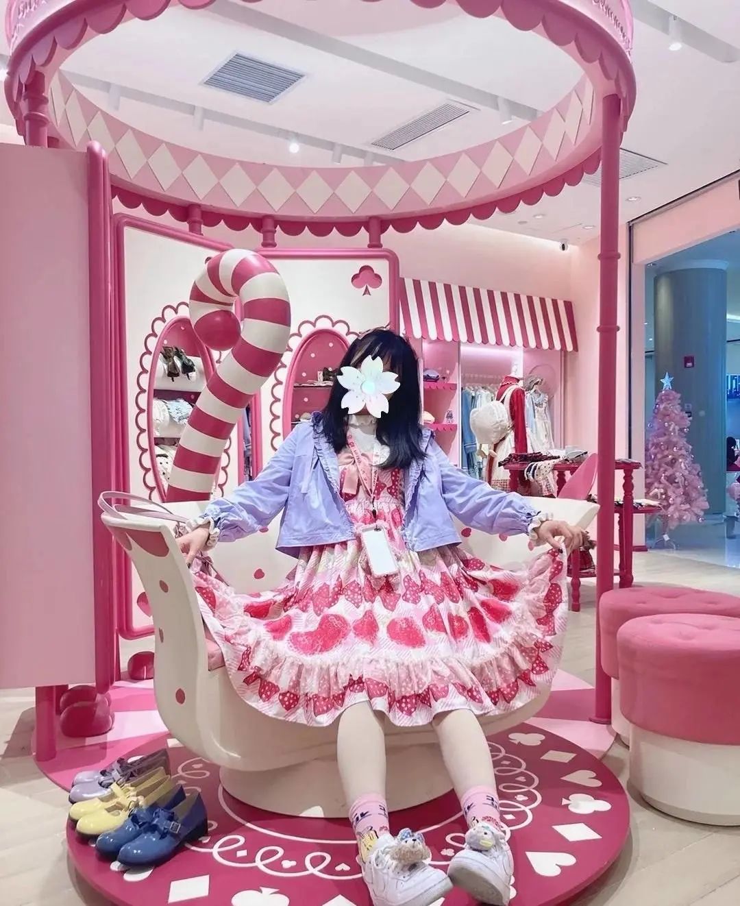 混圈子该不该告诉别人自己有钱,年轻人要不要限制自己花钱