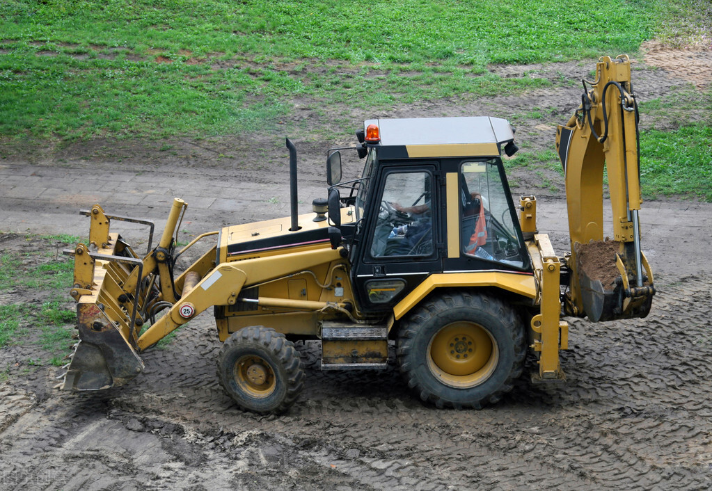 世界十大最顶级工程机械巨头,中国竟然独霸三席