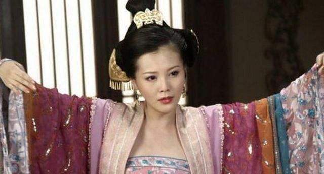 刘邦决定废掉太子,却发现他身旁有4个老头,悲叹:戚夫人死定了