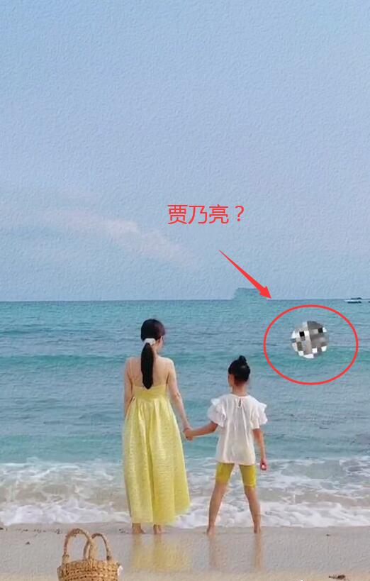 又传复合？李小璐辟谣新恋情后，晒疑似贾乃亮同行的海边游玩视频