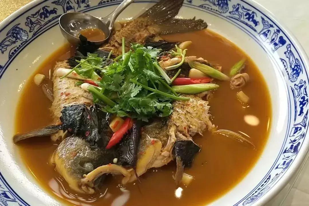 央视挖出来浙江冷门小城，小小鸭头都是世间绝味，人均100+住别墅