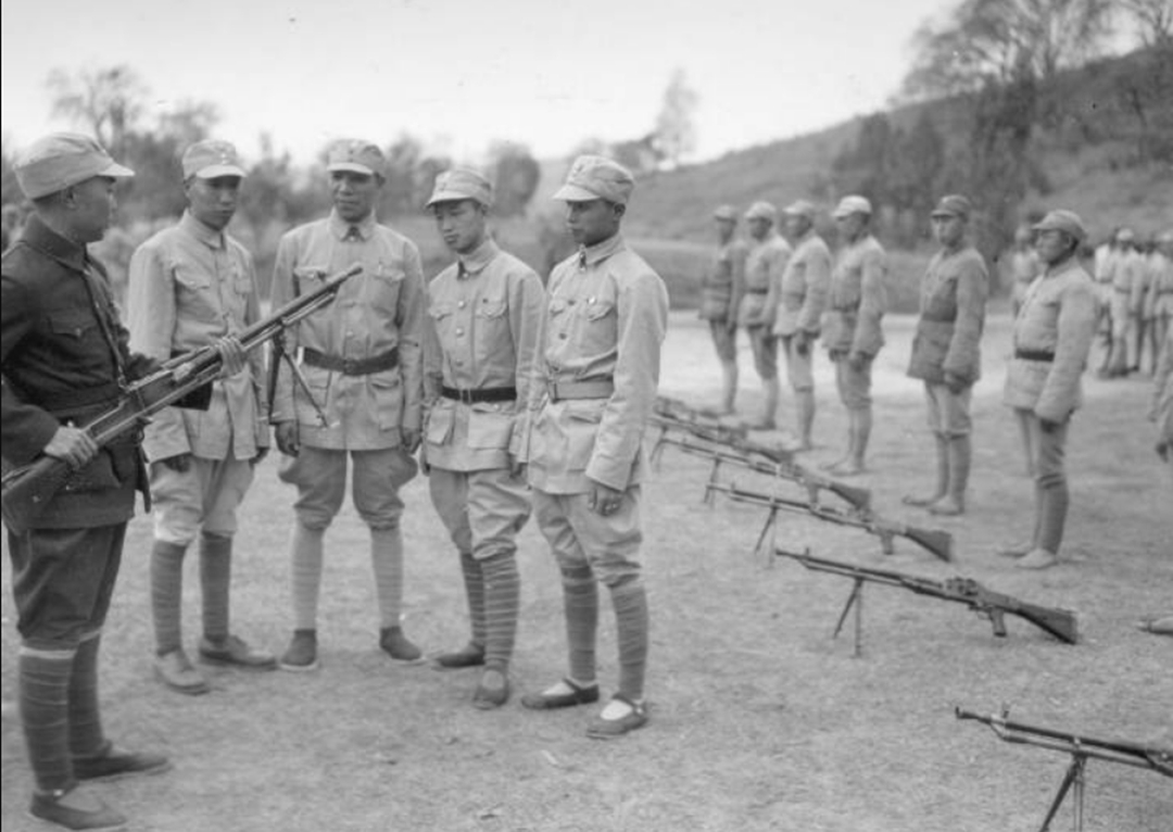 二战最牛轻机枪，服务于战争双方，英德用了都说好的ZB26轻机枪