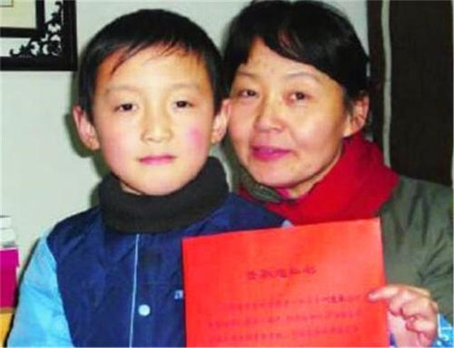 8岁男孩特异功能被特招入伍,河南八岁神童现在还在部队吗