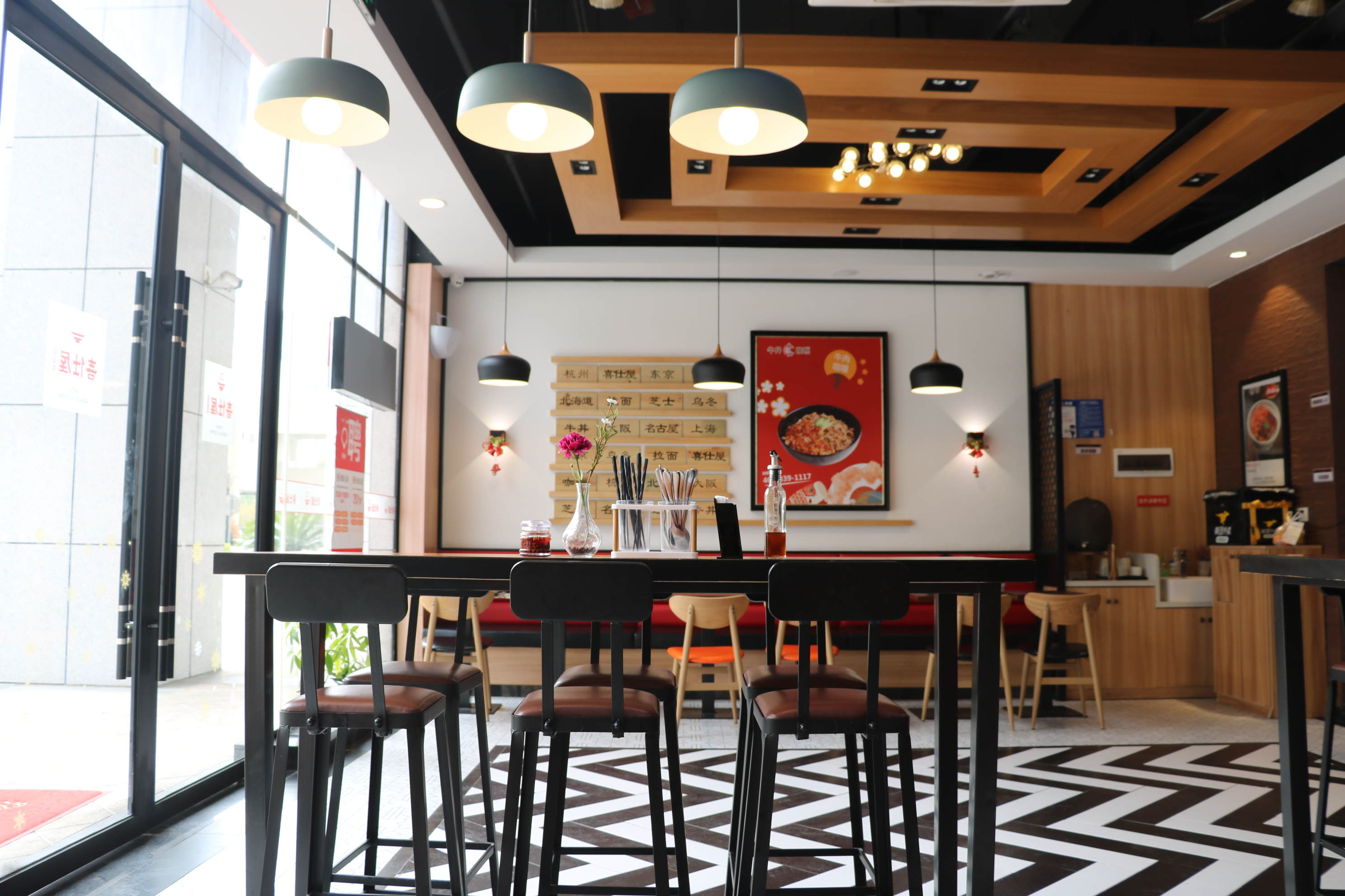 喜仕屋的牛肉饭加盟，是如何在短时间开到近200家的？