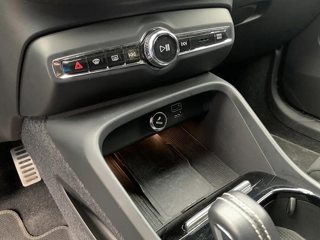 最新沃尔沃xc40试驾视频,深度试驾沃尔沃xc40最低配