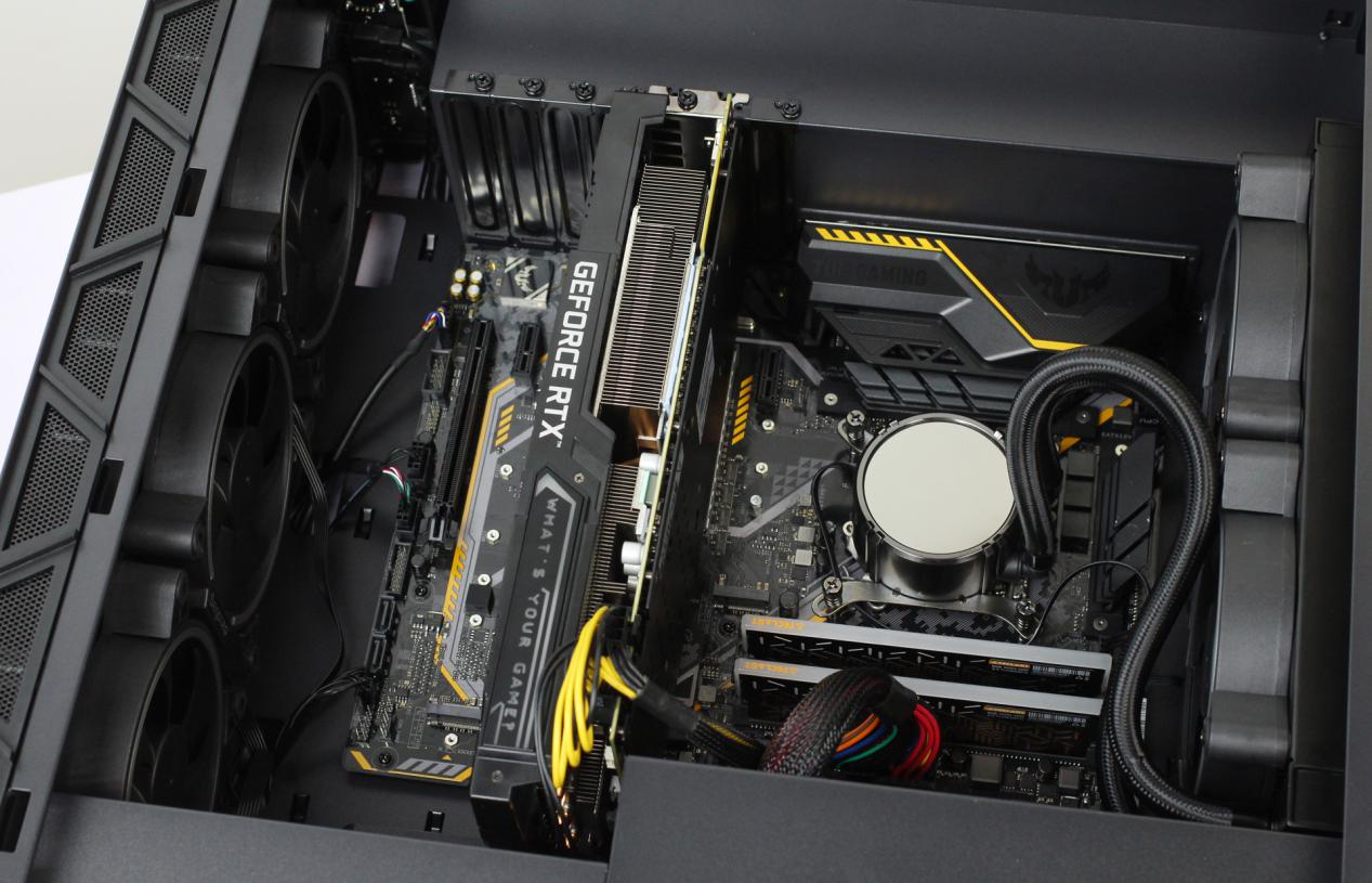 显卡竖装散热最好的机箱,主板和显卡竖装的机箱