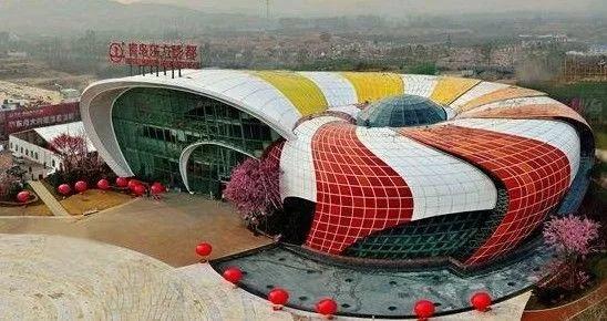 各地的奇葩标志性建筑,最丑的象形建筑