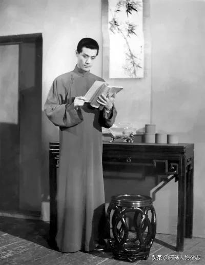 老戏骨蓝天野获七一勋章,老戏骨蓝天野曾是北平地下党