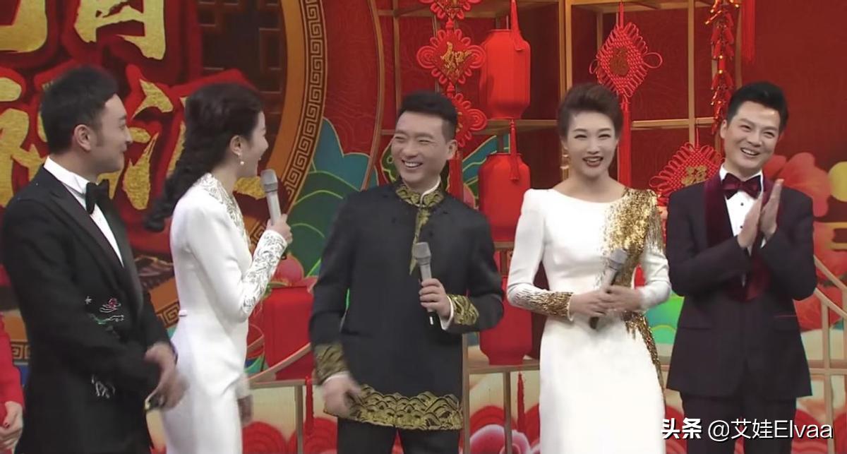 央视主持李梓萌竟然戴假发,央视主持人李梓萌罕见露素颜