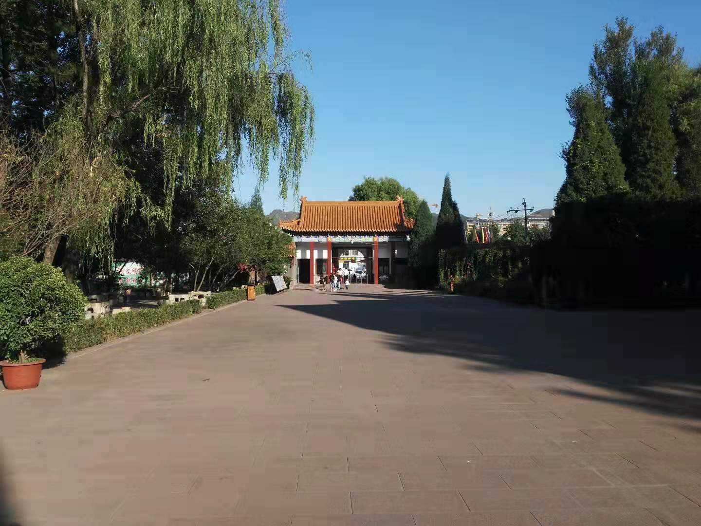 最好爬、闹市区、景色奇、有野猴—野游户外-5