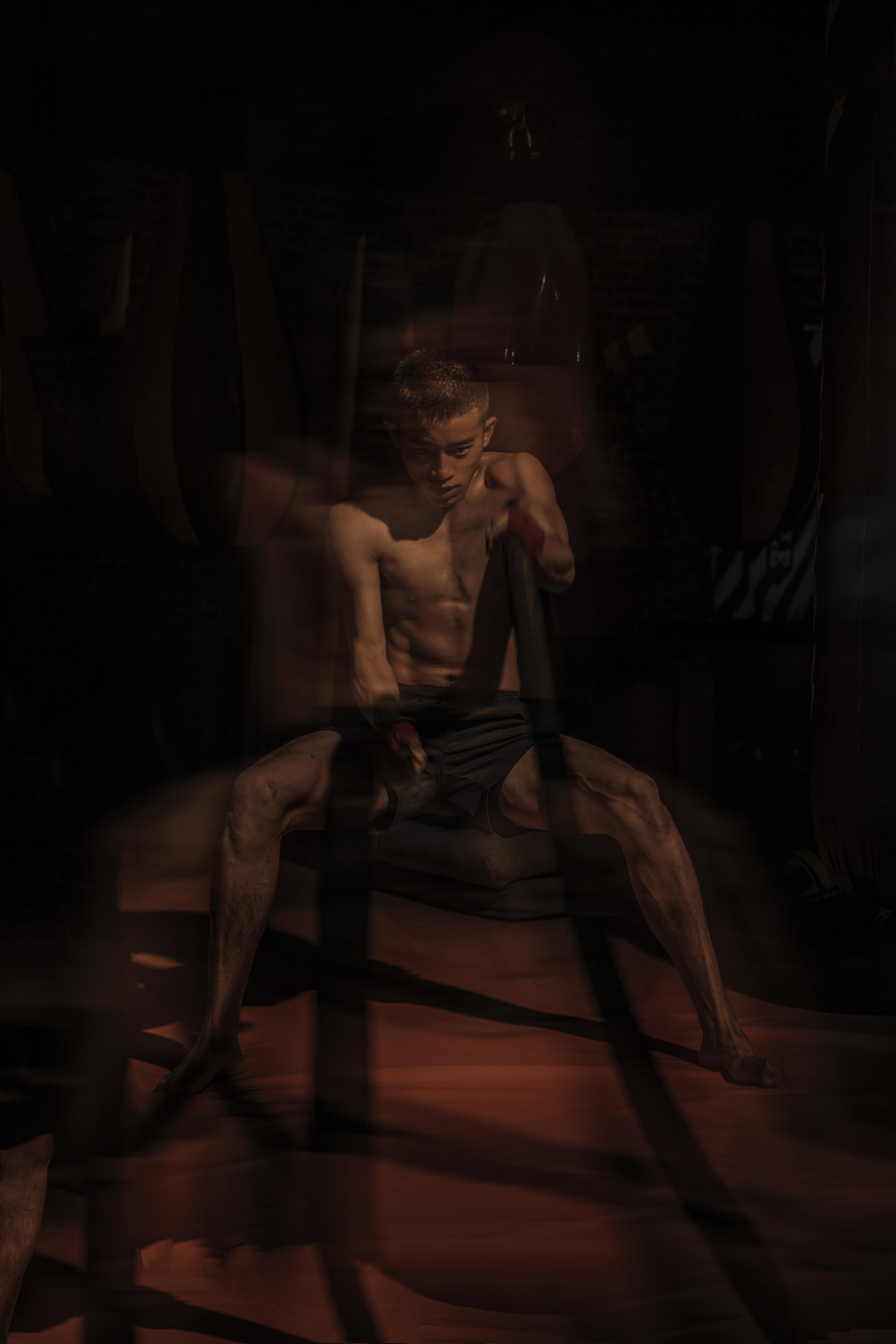 周政杰拳击写真荷尔蒙满满动作霸气充满魅力