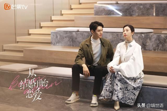 周雨彤穿板鞋图片,周雨彤spell牛仔裤穿搭