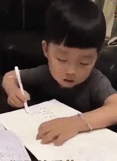 雨天开车后车镜有水咋办,开车雨刷坏了怎么处理