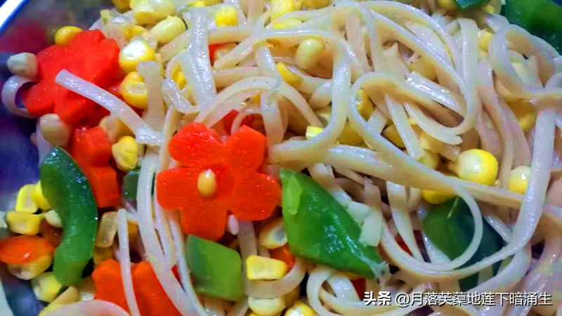 橄榄杏香煎羊扒做法,煎羊前腿排的家常做法