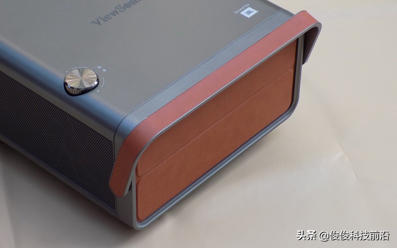 4k巨幕客厅时代专业级家庭影院,4k超清巨幕影院是大屏幕吗