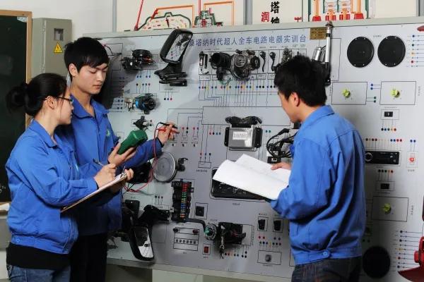 成都纺织高等专科学校近三年分数,成都纺织高等专科学校单招分数线