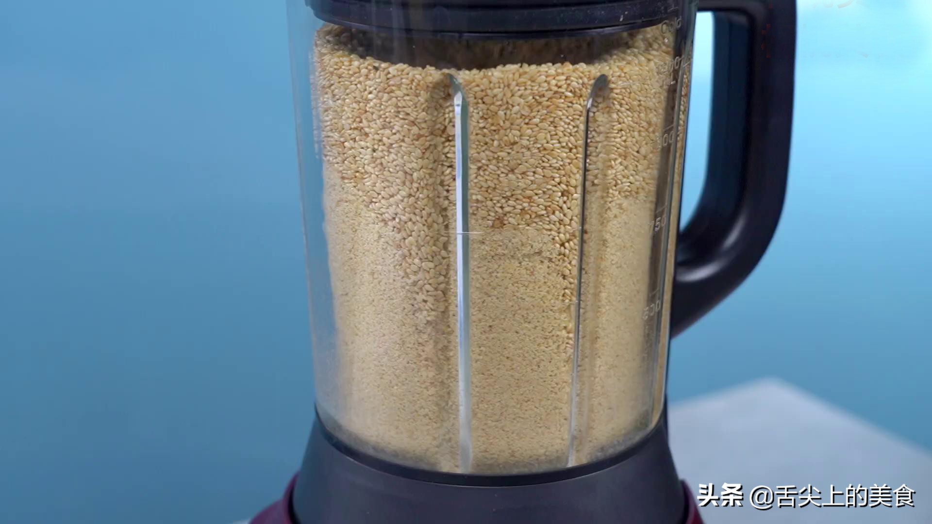 拌面要什么麻酱最好吃,拌面的家常做法麻酱拌面