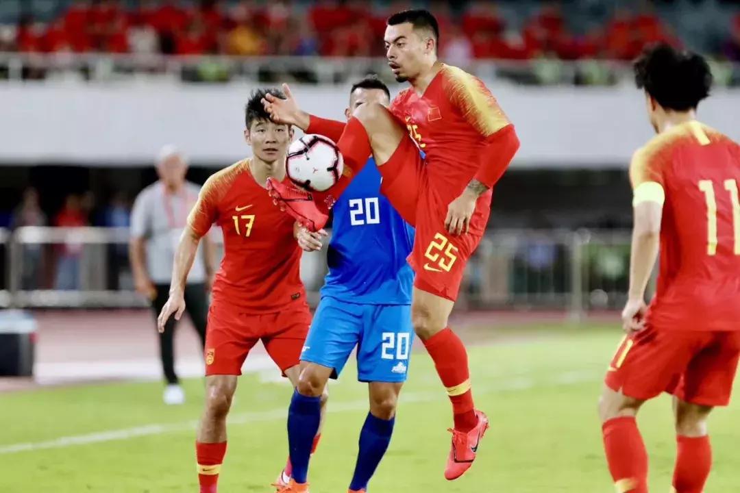 里皮上任第一场比赛,里皮重掌帅印吹响集结号