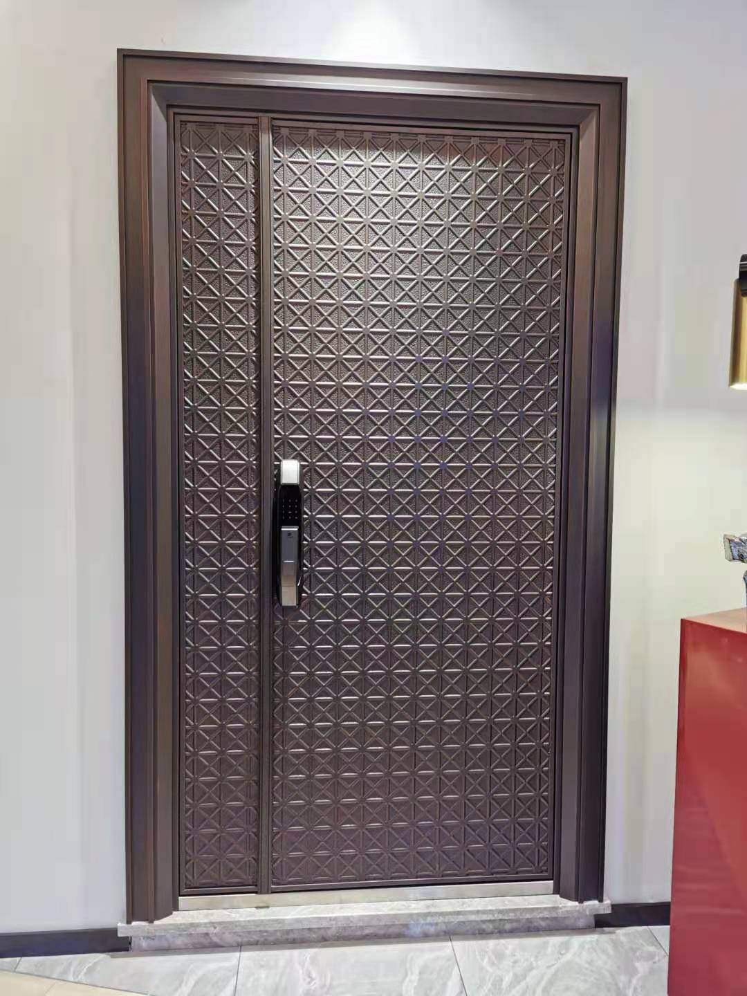 长恩隐藏装甲门,长恩装甲门多少钱一个