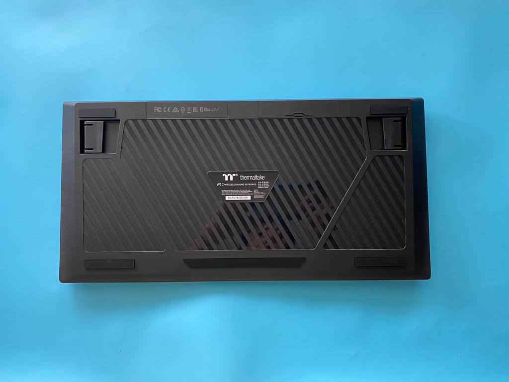 三模键盘能控制三个手机吗,tt分体式键盘