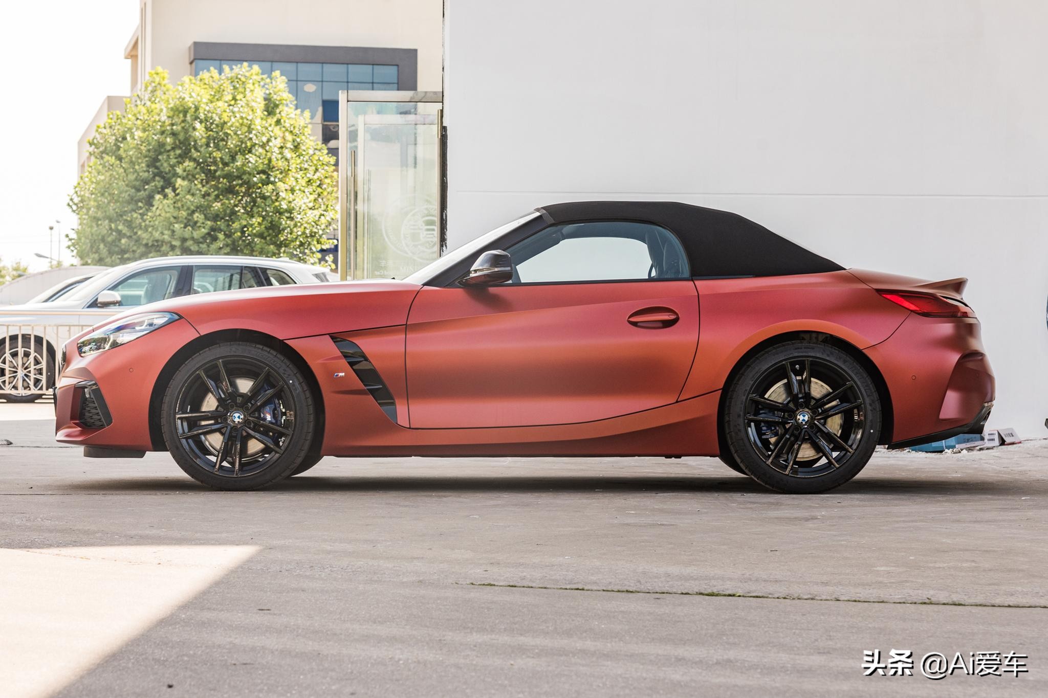 最便宜的宝马双门跑车,进口2.0T后驱,油耗6.4L,实拍宝马Z4