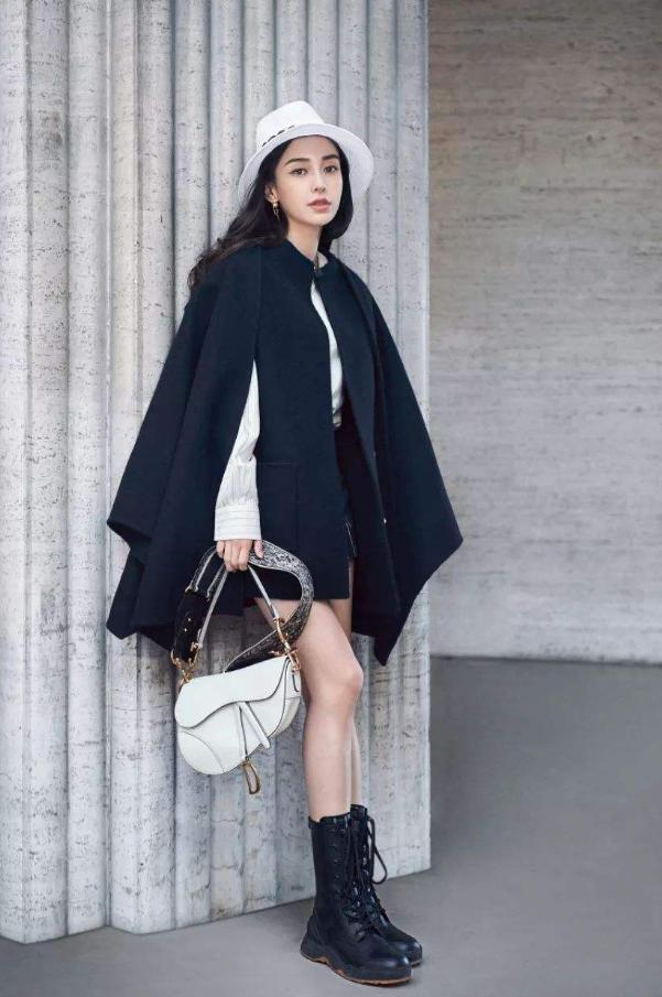 有关马丁靴的穿搭,经典白色马丁靴穿搭