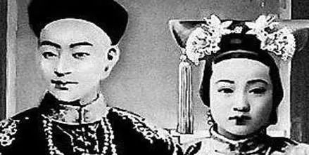 末代皇帝与太监告别,末代皇帝跟历史的对比