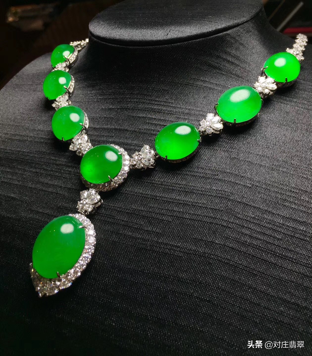 翡翠板料怎么定制,怎样挑选定制翡翠